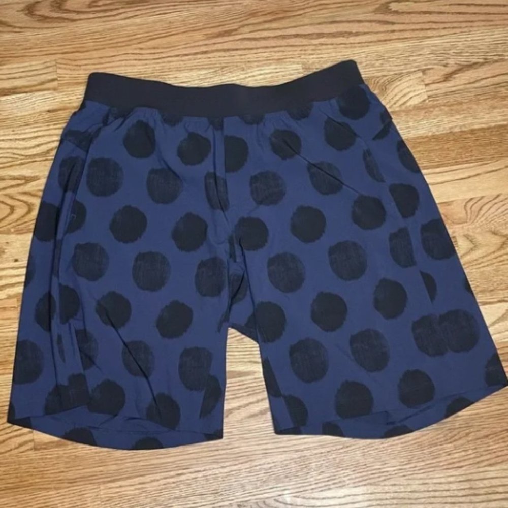 Lululemon The Short Linerless 11” XXL (Navy/Blue PolkaDOt) LIKE NEW - RARE CORE - Picture 9 of 10